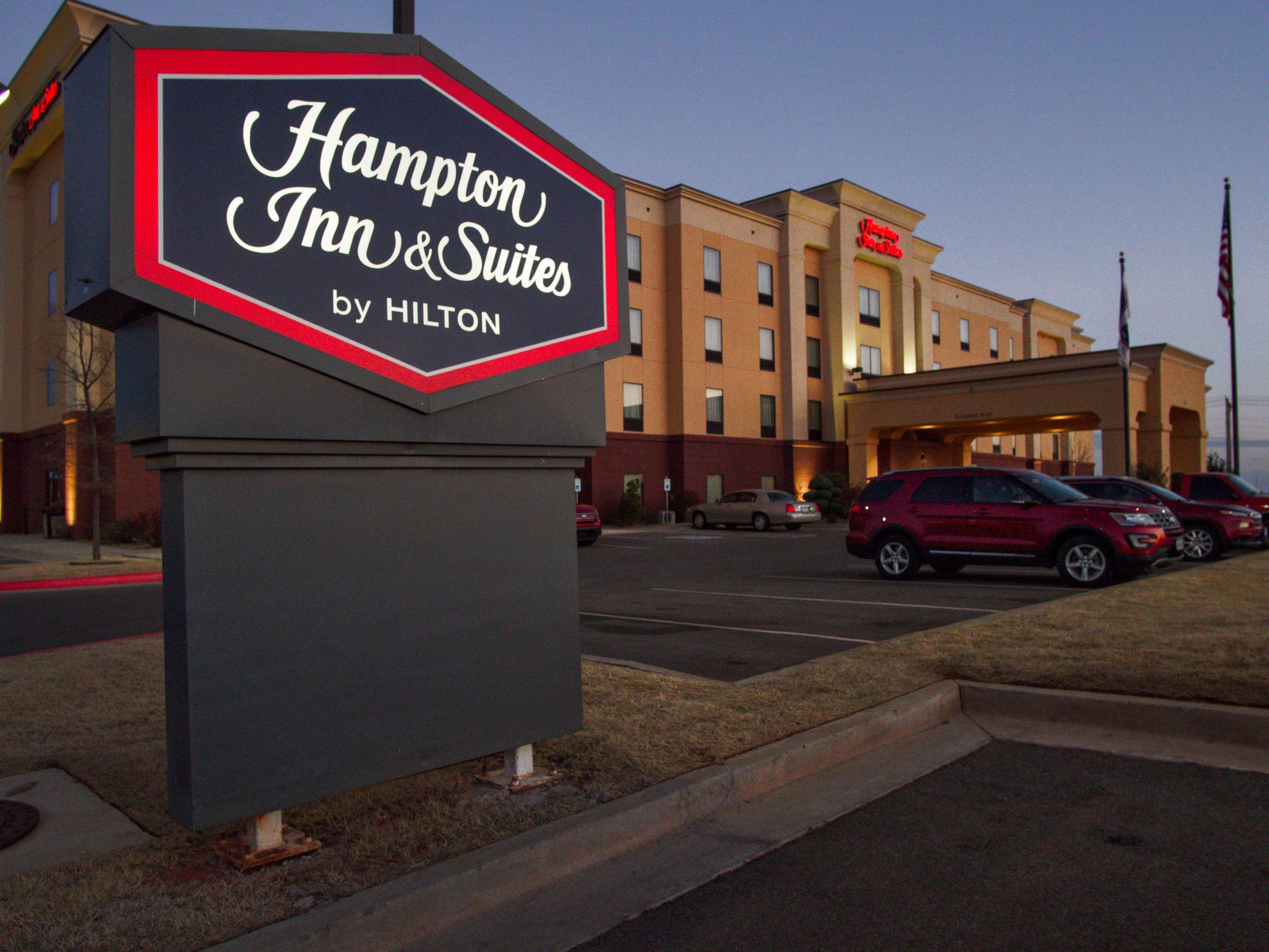 Hampton Inn & Suites Elk City Exterior photo